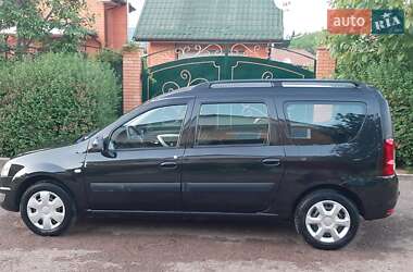 Універсал Dacia Logan MCV 2011 в Чернігові