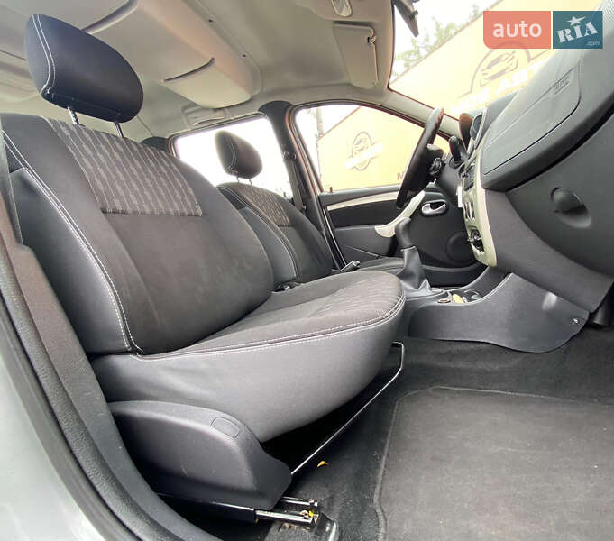 Универсал Dacia Logan MCV 2012 в Ровно