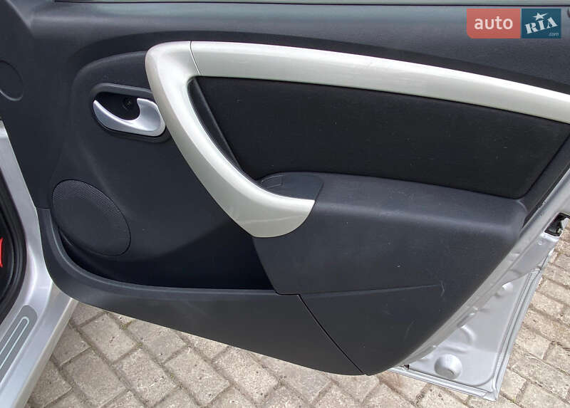 Универсал Dacia Logan MCV 2012 в Ровно