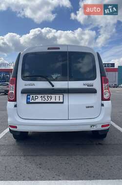 Универсал Dacia Logan MCV 2010 в 