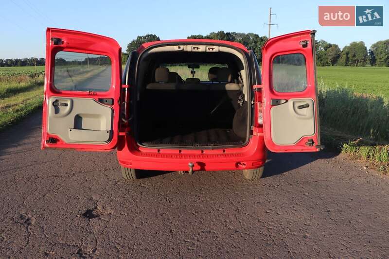 Универсал Dacia Logan MCV 2009 в Сенче