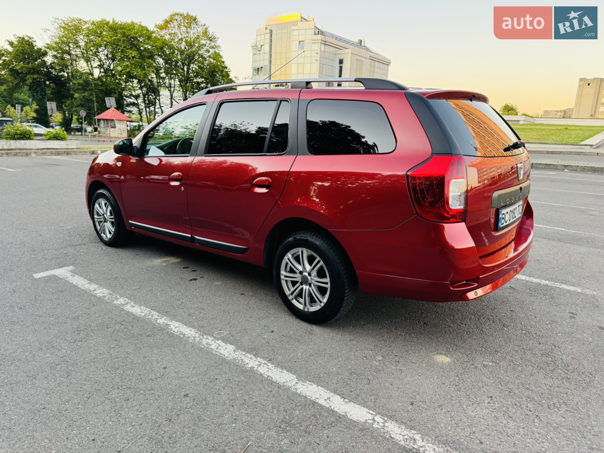 2017 Dacia Logan - мініатюра 15