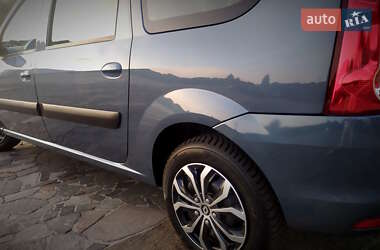 Универсал Dacia Logan MCV 2011 в 