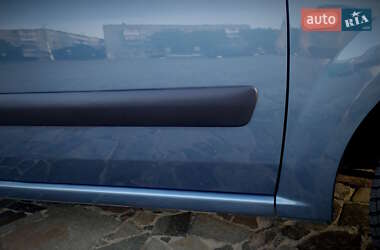 Универсал Dacia Logan MCV 2011 в 
