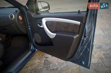 Универсал Dacia Logan MCV 2011 в 