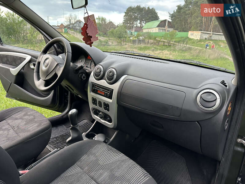 Универсал Dacia Logan MCV 2010 в Сумах