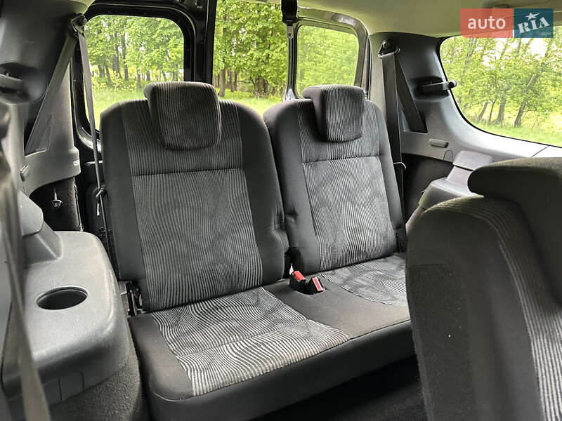 Универсал Dacia Logan MCV 2010 в Сумах