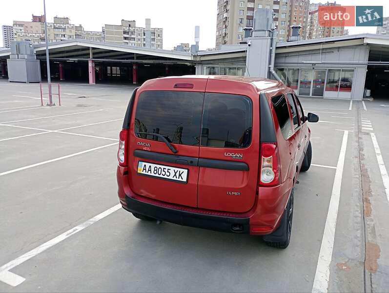 Универсал Dacia Logan MCV 2009 в Киеве