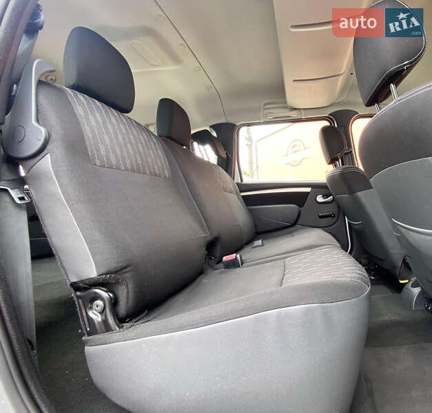 Универсал Dacia Logan MCV 2012 в Ровно