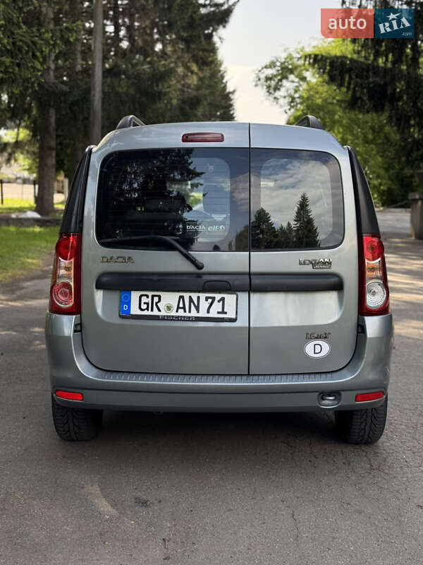 Универсал Dacia Logan MCV 2010 в Умани
