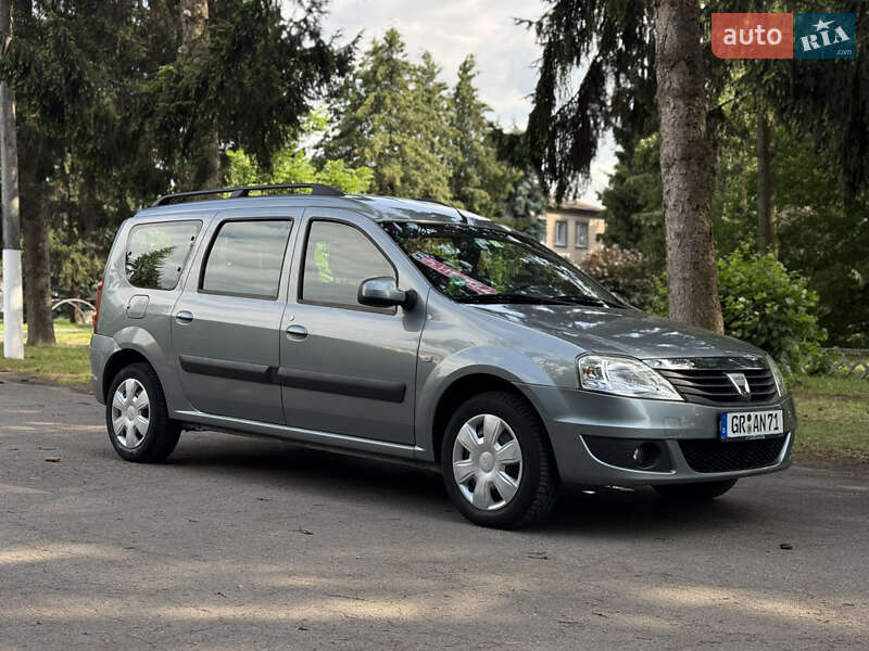Универсал Dacia Logan MCV 2010 в Умани