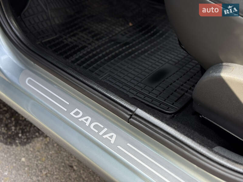 Универсал Dacia Logan MCV 2010 в Умани