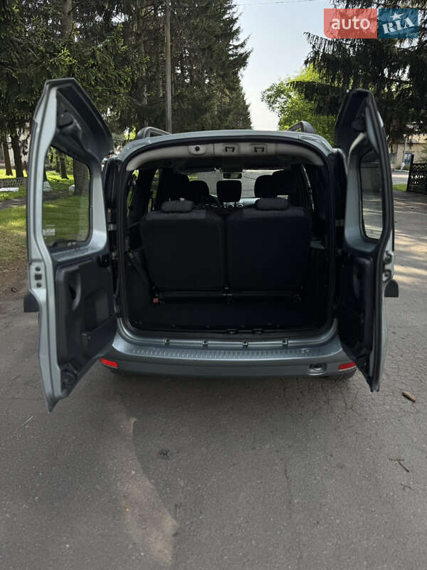 Универсал Dacia Logan MCV 2010 в Умани