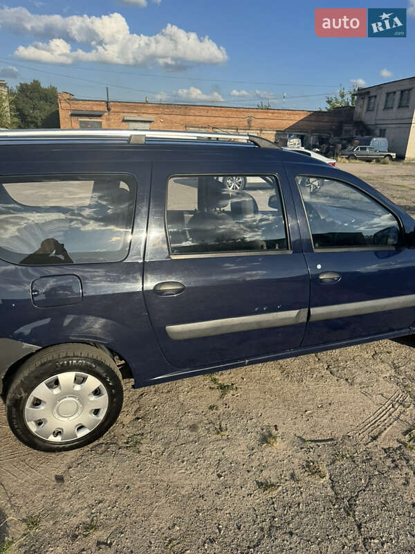 Універсал Dacia Logan MCV 2011 в Черкасах