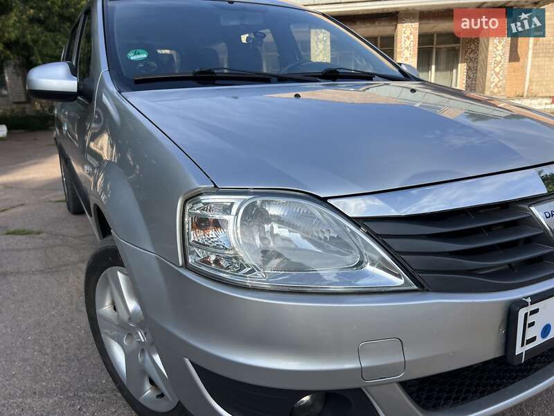 Універсал Dacia Logan MCV 2010 в Ніжині
