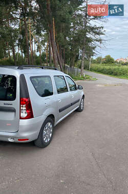 Универсал Dacia Logan MCV 2012 в 