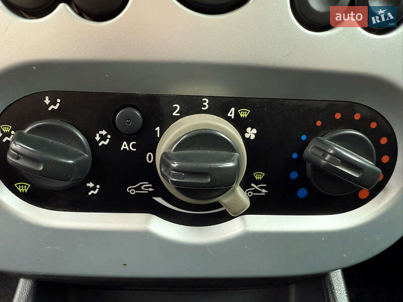 Универсал Dacia Logan MCV 2011 в Тернополе