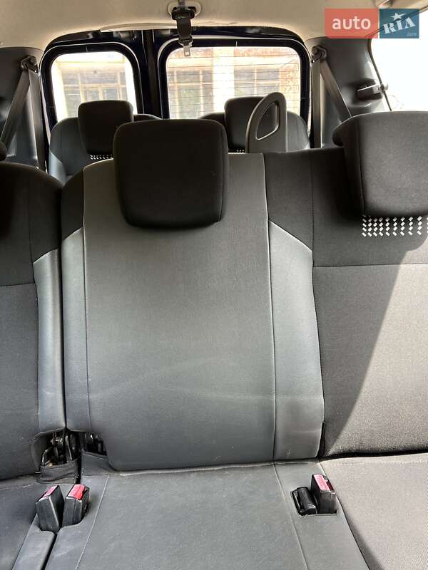 Універсал Dacia Logan MCV 2012 в Ніжині фото 46 Універсал Dacia Logan MCV 2012 в Ніжині