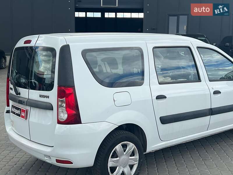 Универсал Dacia Logan MCV 2012 в Львове