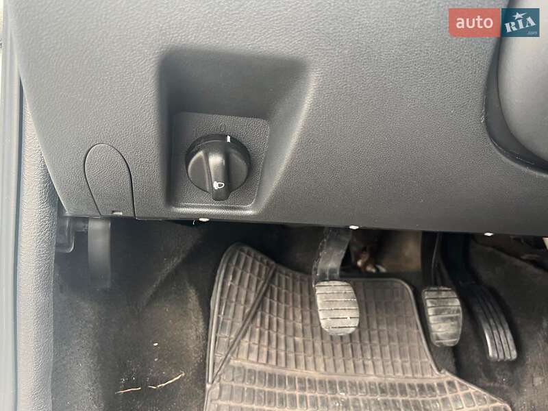 Универсал Dacia Logan MCV 2012 в Львове