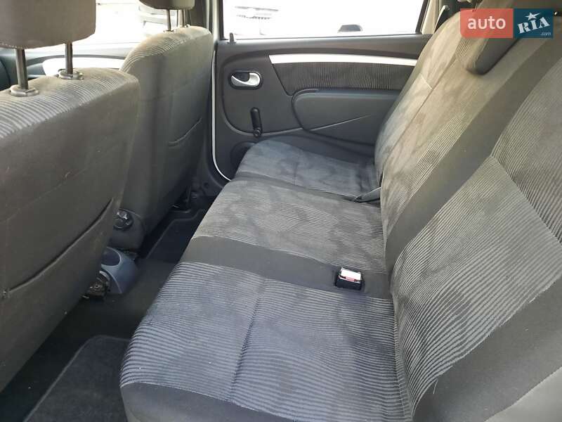 Універсал Dacia Logan MCV 2009 в Полтаві фото 46 Універсал Dacia Logan MCV 2009 в Полтаві