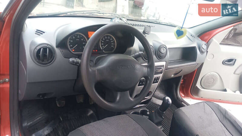 Универсал Dacia Logan MCV 2008 в Киеве