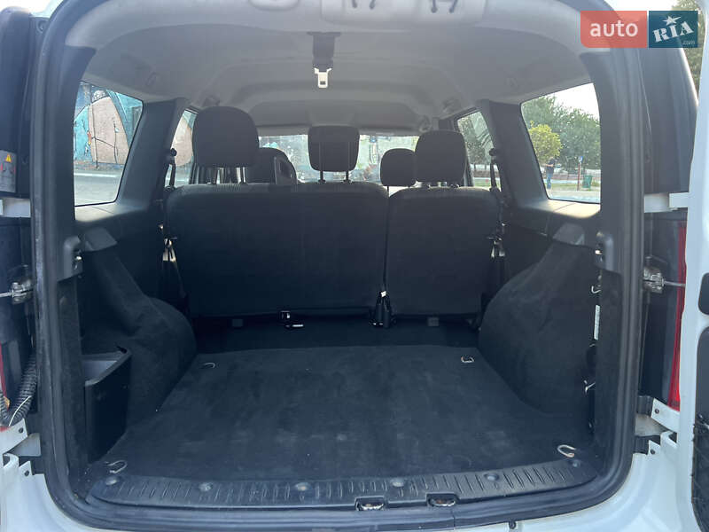 Универсал Dacia Logan MCV 2010 в Луцке
