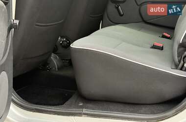 Универсал Dacia Logan MCV 2012 в 