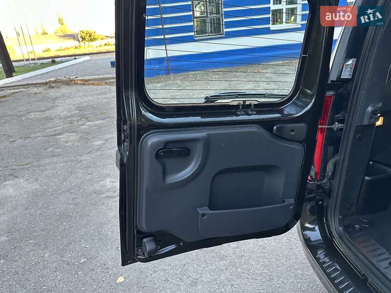 Универсал Dacia Logan MCV 2010 в Лебедине