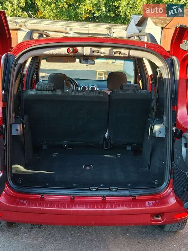 Універсал Dacia Logan MCV 2010 в Львові