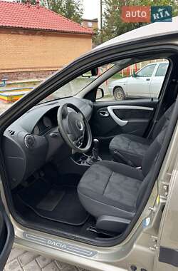 Универсал Dacia Logan MCV 2009 в 
