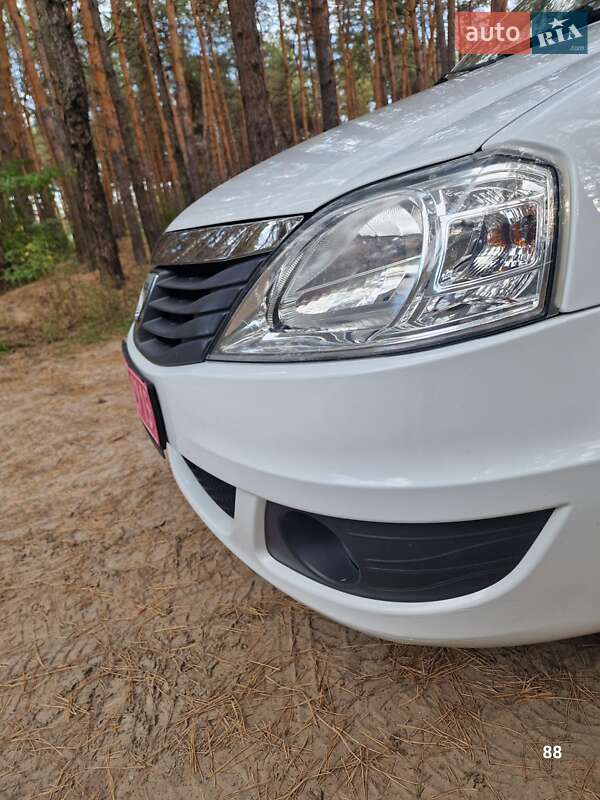 Универсал Dacia Logan MCV 2011 в Полтаве фото 12 Универсал Dacia Logan MCV 2011 в Полтаве