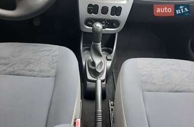 Универсал Dacia Logan MCV 2012 в 