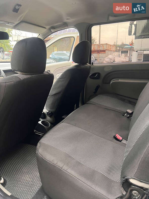 Універсал Dacia Logan MCV 2010 в Білій Церкві фото 8 Універсал Dacia Logan MCV 2010 в Білій Церкві