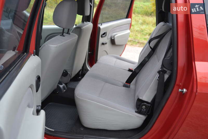 Універсал Dacia Logan MCV 2008 в Білій Церкві фото 27 Універсал Dacia Logan MCV 2008 в Білій Церкві