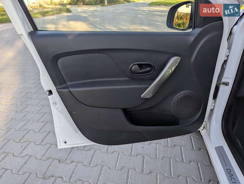 Универсал Dacia Logan MCV 2014 в Львове