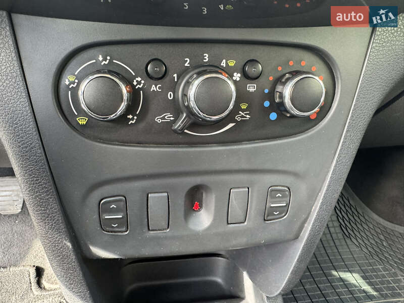 Универсал Dacia Logan MCV 2014 в Староконстантинове