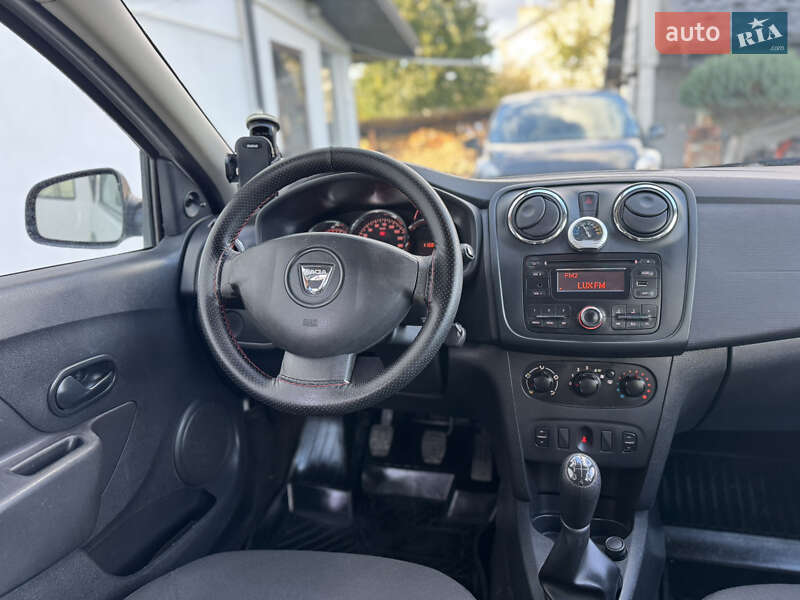 Универсал Dacia Logan MCV 2015 в Львове