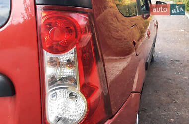 Универсал Dacia Logan MCV 2011 в 