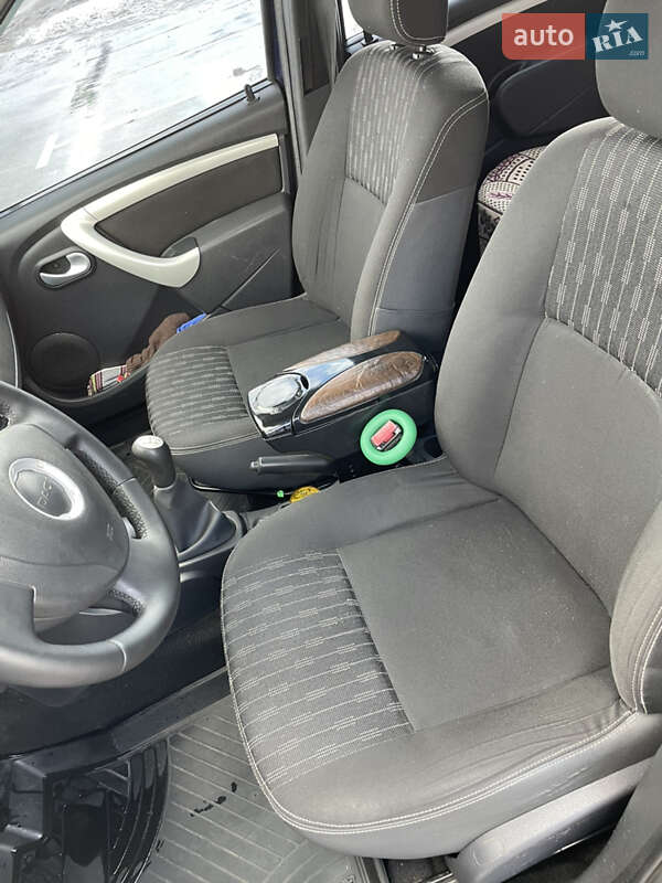 Универсал Dacia Logan MCV 2011 в Киеве фото 3 Универсал Dacia Logan MCV 2011 в Киеве