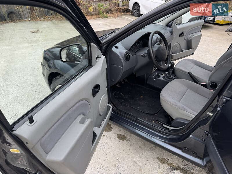 Универсал Dacia Logan MCV 2008 в Ровно фото 12 Универсал Dacia Logan MCV 2008 в Ровно