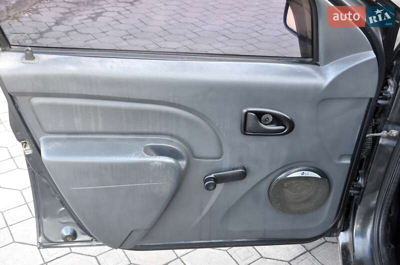Универсал Dacia Logan MCV 2008 в Львове фото 14 Универсал Dacia Logan MCV 2008 в Львове