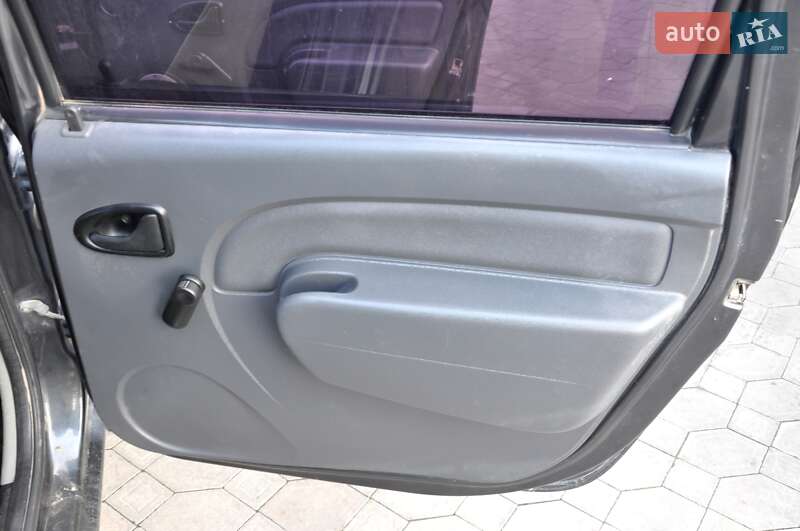 Универсал Dacia Logan MCV 2008 в Львове фото 20 Универсал Dacia Logan MCV 2008 в Львове