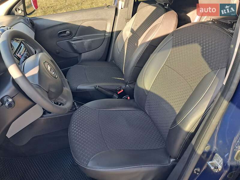 Универсал Dacia Logan MCV 2014 в Гайсине