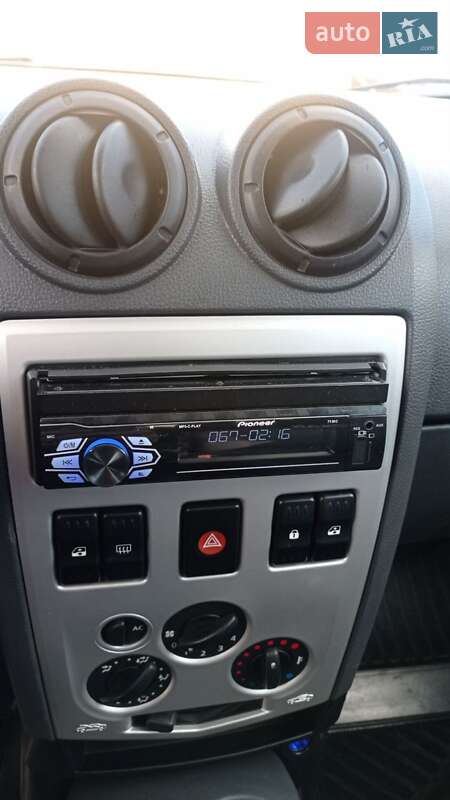 Универсал Dacia Logan MCV 2008 в Житомире фото 16 Универсал Dacia Logan MCV 2008 в Житомире