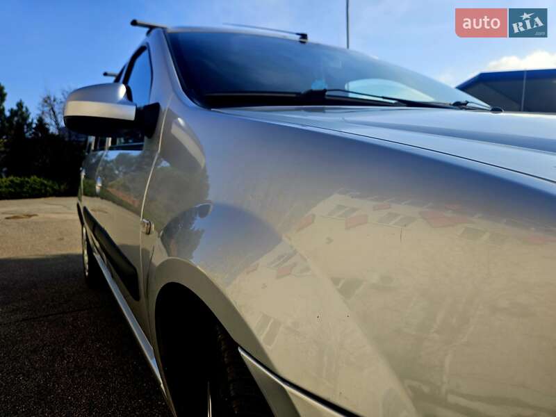 Универсал Dacia Logan MCV 2012 в Полтаве