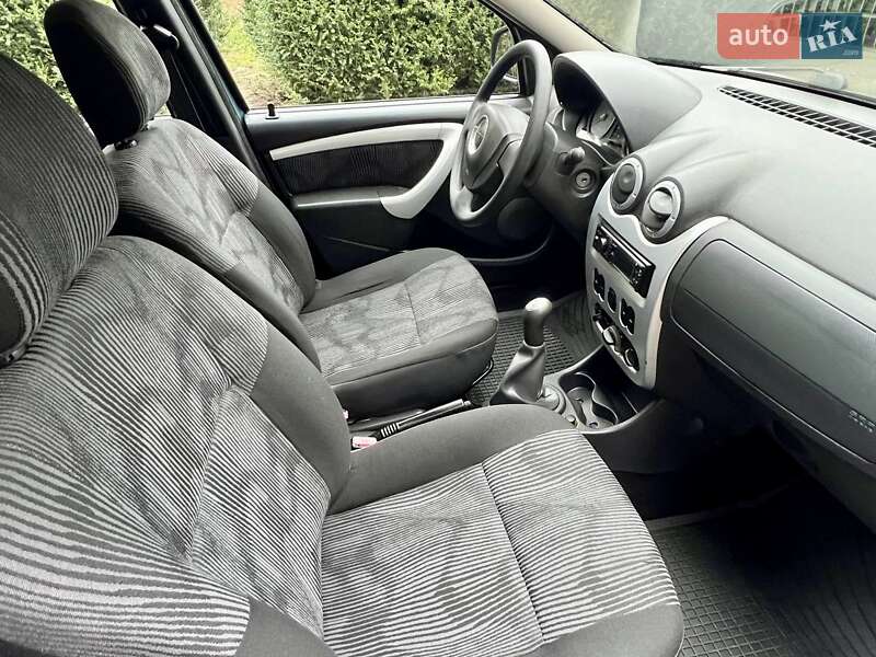 Універсал Dacia Logan MCV 2010 в Умані