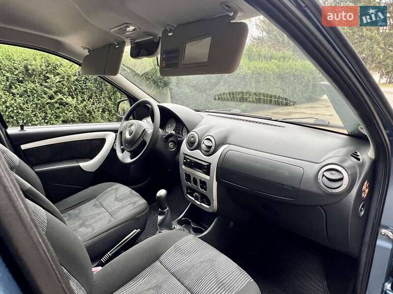 Універсал Dacia Logan MCV 2010 в Умані