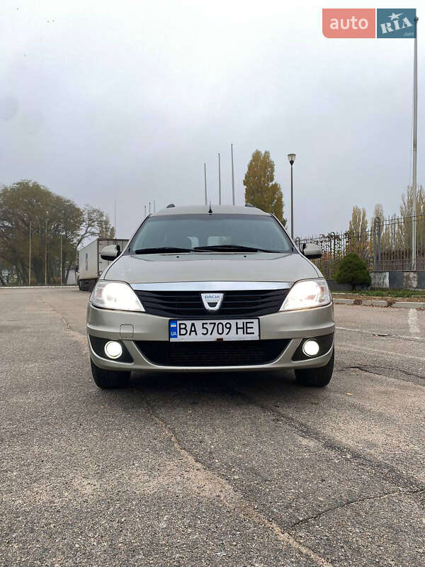 Універсал Dacia Logan MCV 2012 в Кропивницькому