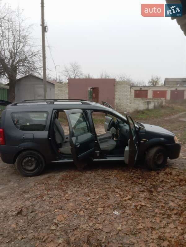 Универсал Dacia Logan MCV 2008 в Чернигове